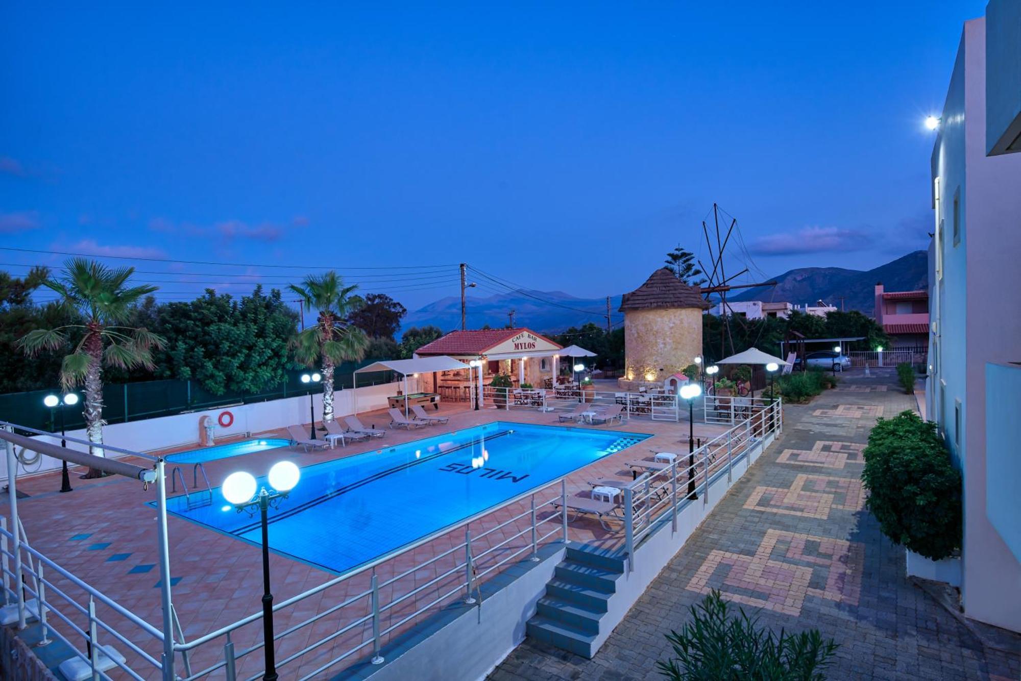 Mylos Apartments Anissaras Херсонисос Екстериор снимка