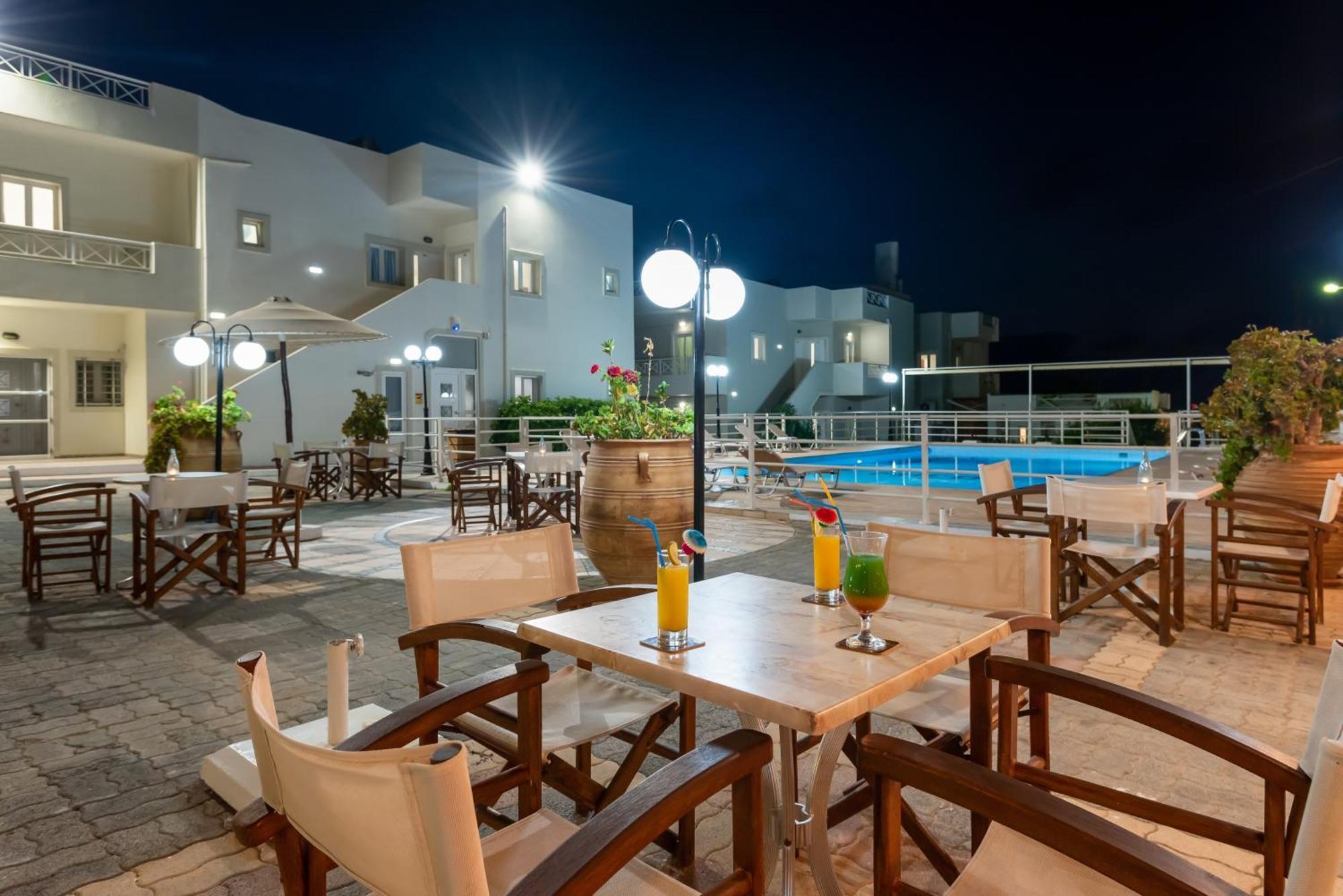 Mylos Apartments Anissaras Херсонисос Екстериор снимка