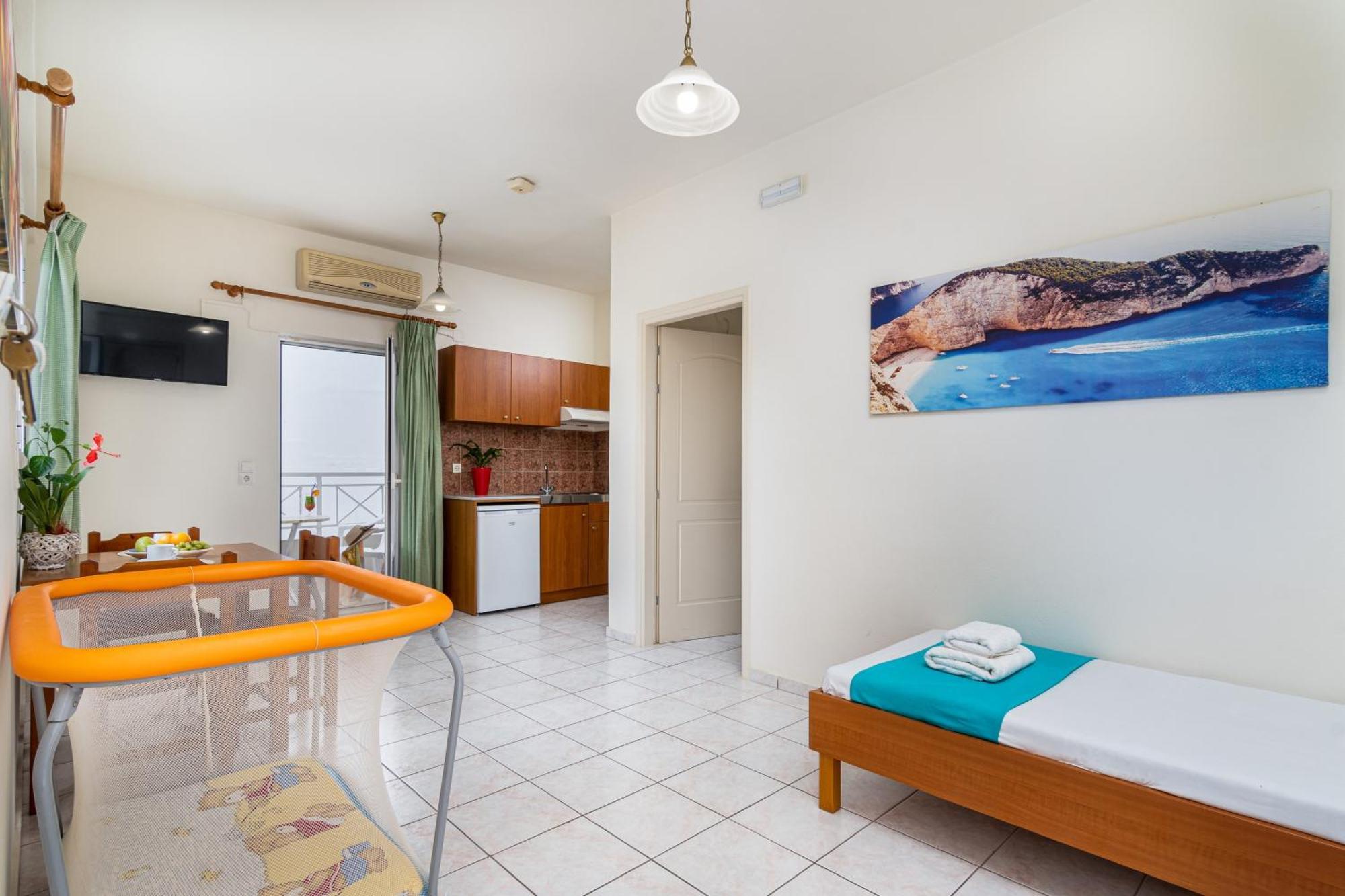 Mylos Apartments Anissaras Херсонисос Екстериор снимка